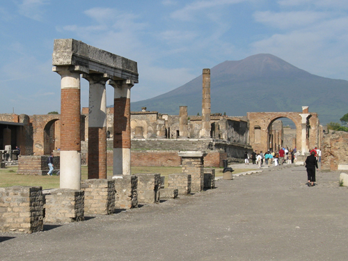 pompeii volcano eruption. by a volcanic eruption and